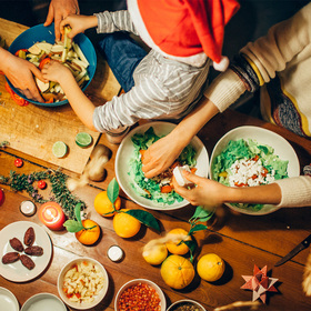 Treat yourself to healthy eating habits for the holidays