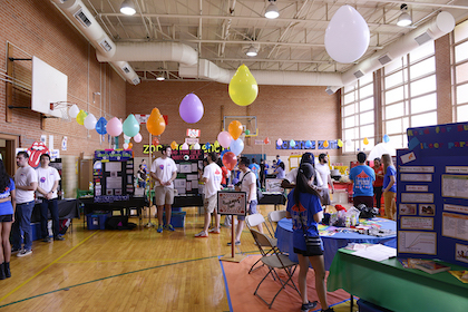UT Southwestern students sponsor April 21 health fair featuring free screenings, immunizations, sports physicals at Rusk Middle School in Dallas