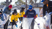 In honor of Martin Luther King Jr. Day, nearly 100 UT Southwestern volunteers assembled into a “clean team” to carry on the legacy of a leader who spent his life serving others. They walked more than 50 streets in Dallas’ historic Fair Park district to beautify the area as part of the annual MLK Fest DFW, hosted by The Walls Project.