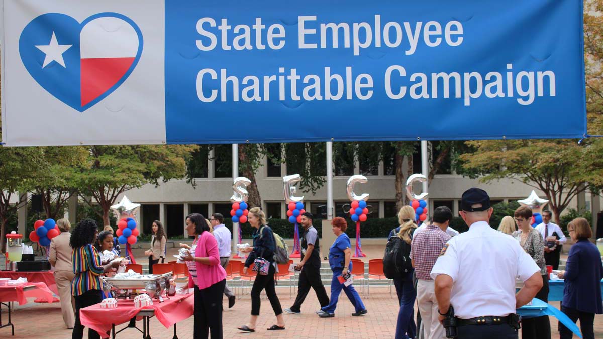 McDermott Plaza on South Campus had a festive atmosphere for the 2018 State Employee Charitable Campaign (SECC) kickoff event on Oct. 2.