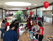 Employees at the Bass Center health fair learned about foods that are rich in good fats, low in sodium, and good sources of fiber.