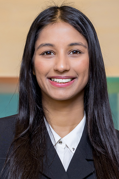 headshot of Mayuri Vaish