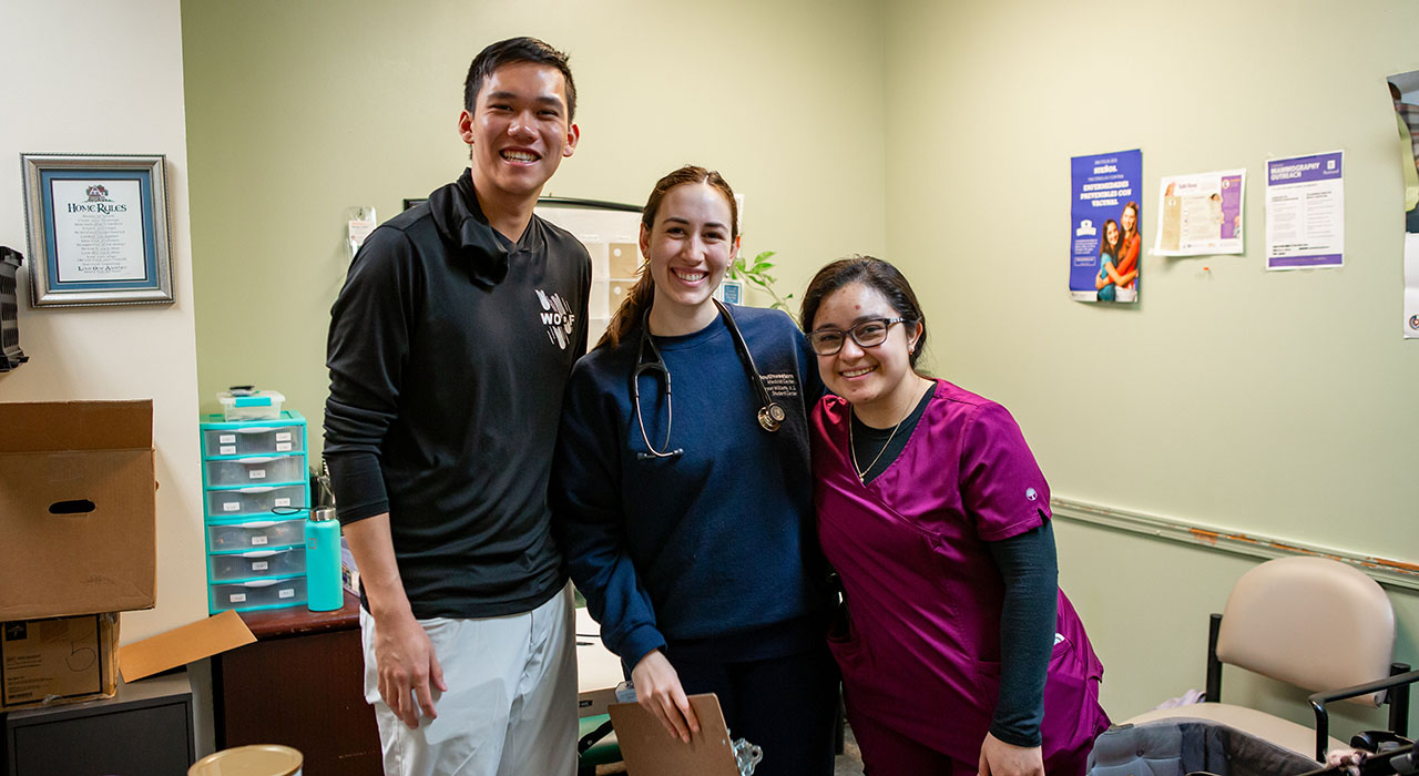 Med student volunteers at Center of Hope