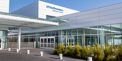 exterior view of the UT Southwestern Redbird clinics location