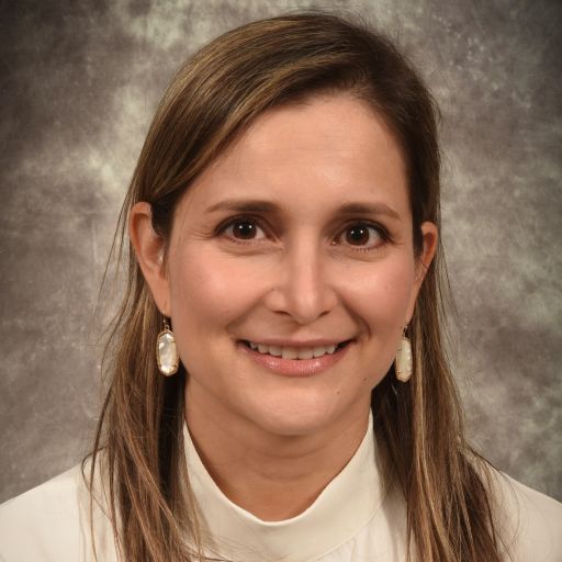 Dr. Julia Gallardo