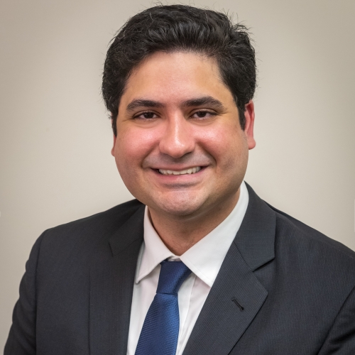 Amin Izadpanah headshot