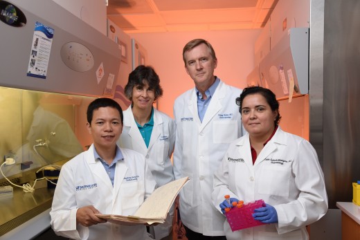 UT Southwestern researchers (l-r) Dr. Chaofeng Yang, Lisa Hahner, Dr. Perry Bickel, and Dr. Violetta Gallardo Montejano