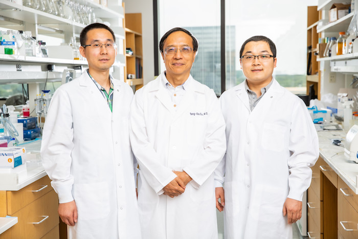 (l-r) Drs. Chuanhui Han, Yang-Xin Fu, and Zhida Liu